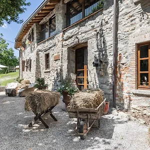 Farmház Cascina Mirandola, Como