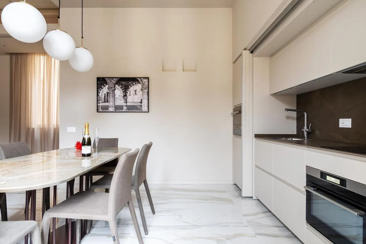 Palazzo Visconti - By Myhomeincomo Como