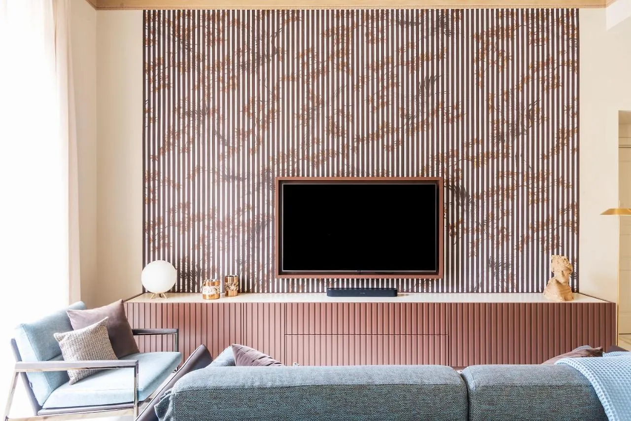 Apartment Palazzo Visconti - By Myhomeincomo